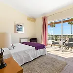 Monte Da Poupa - 7 Bedroom - Sleeps 15 Villa Albufeira