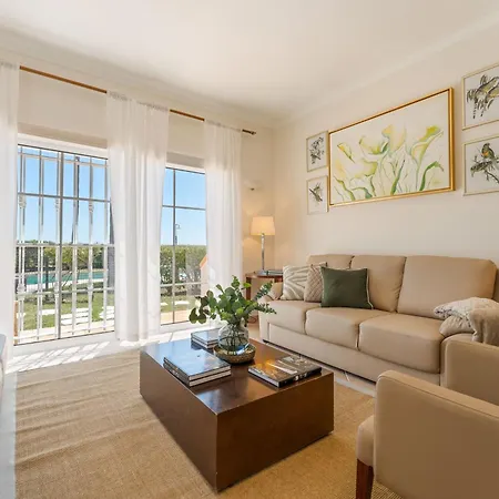 Monte Da Poupa - 7 Bedroom - Sleeps 15 Villa Albufeira