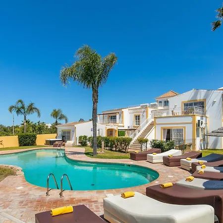 Monte Da Poupa - 7 Bedroom - Sleeps 15 Albufeira