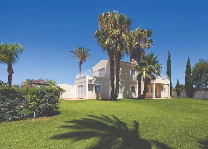 Monte Da Poupa - 7 Bedroom - Sleeps 15 Albufeira