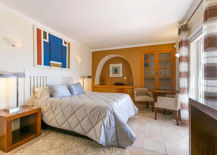 Monte Da Poupa - 7 Bedroom - Sleeps 15