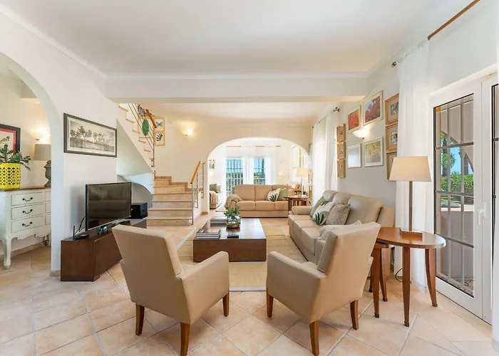 Monte Da Poupa - 7 Bedroom - Sleeps 15 *